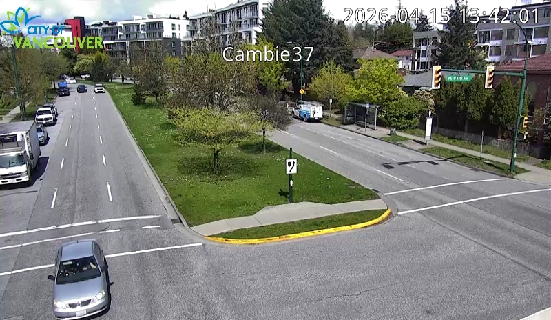 Cambie St & W 37th Ave - N