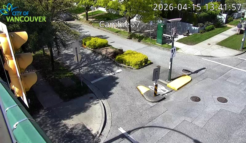 Cambie St & W 37th Ave - W