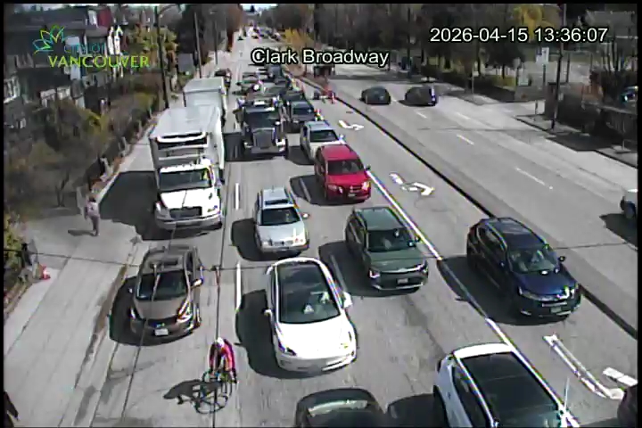 Clark Dr & E Broadway - E