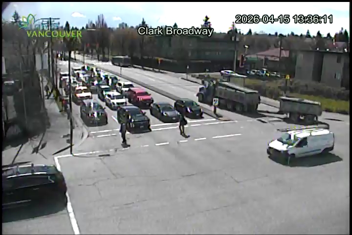 Clark Dr & E Broadway - S