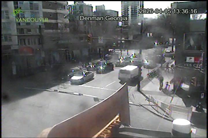W Georgia St & Denman St - South