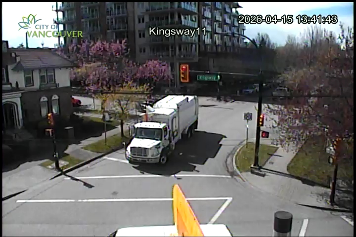 Kingsway & E 11th Ave - W