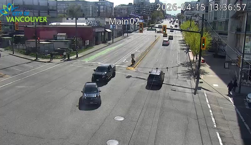 Main St & E 2nd Ave - S