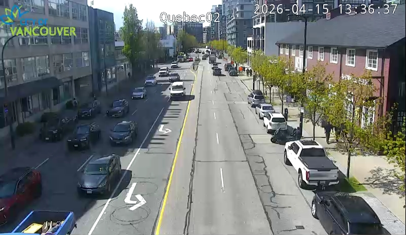 Quebec St & E 2nd Ave - W